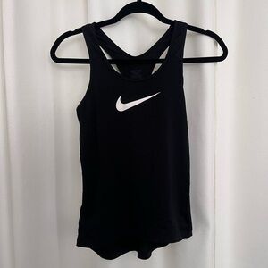 Nike top